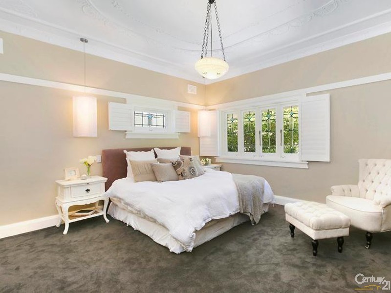 6 Duntroon Ave, Roseville NSW 2069