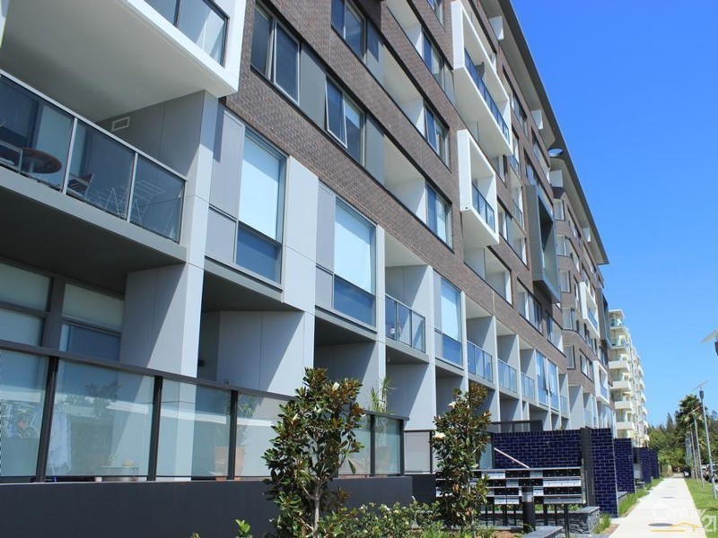 C216/14 Nuvalari Place, Wentworth Point NSW 2127