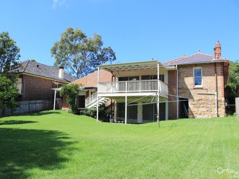 16 Addison Ave, Roseville NSW 2069