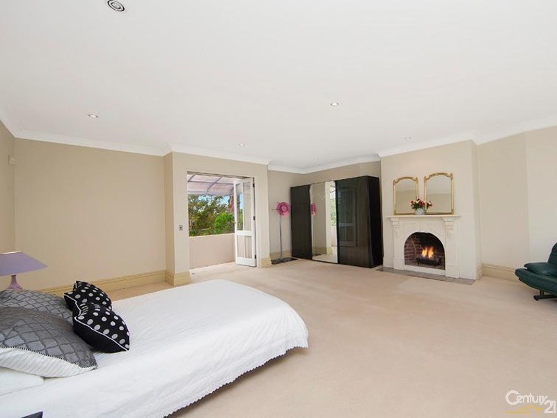 35 Lancaster Avenue, St Ives NSW 2075