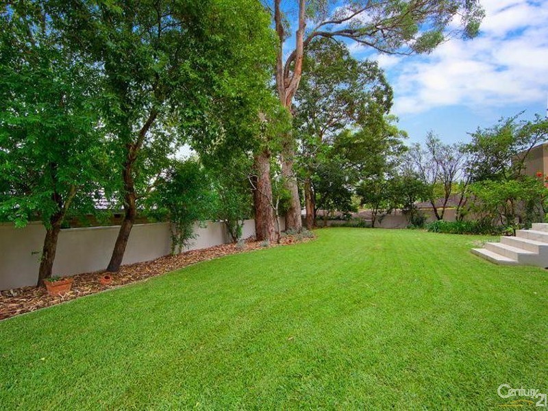 35 Lancaster Avenue, St Ives NSW 2075