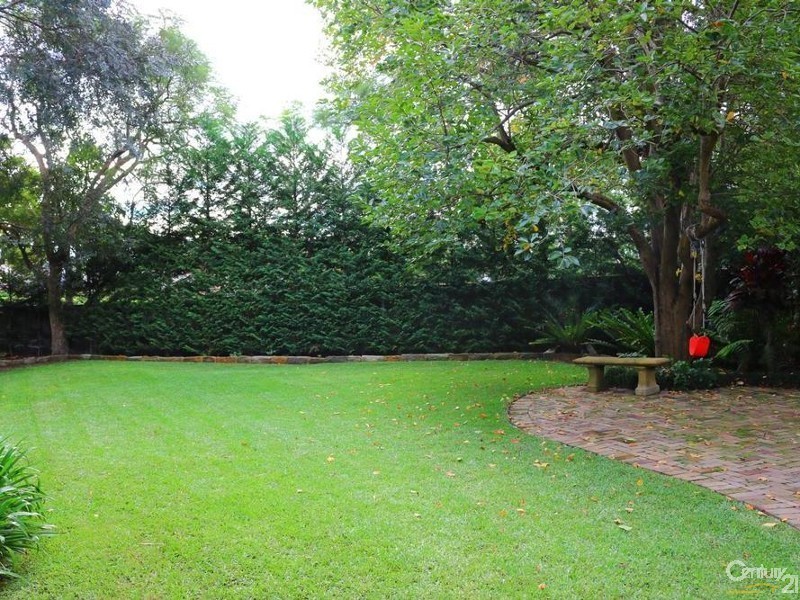 6 Duntroon Ave, Roseville NSW 2069