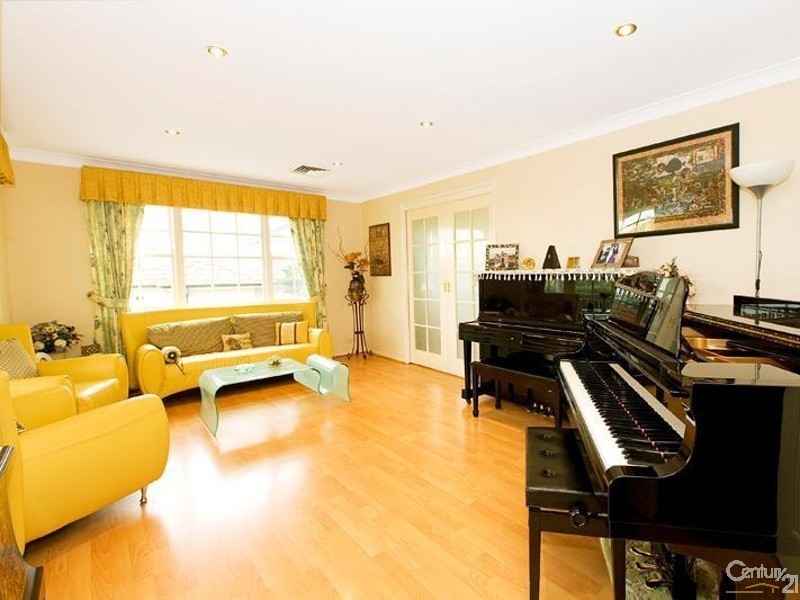 10 A Larool Avenue, Lindfield NSW 2070