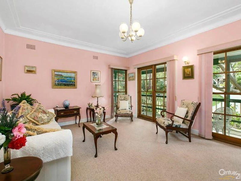 11 Barra Brui Cr, St Ives NSW 2075