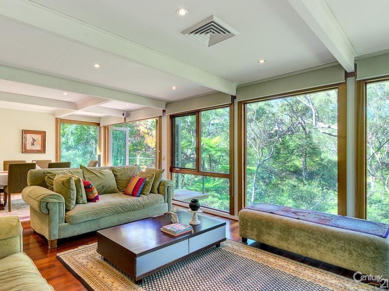 2 Doncaster Avenue, West Pymble NSW 2073