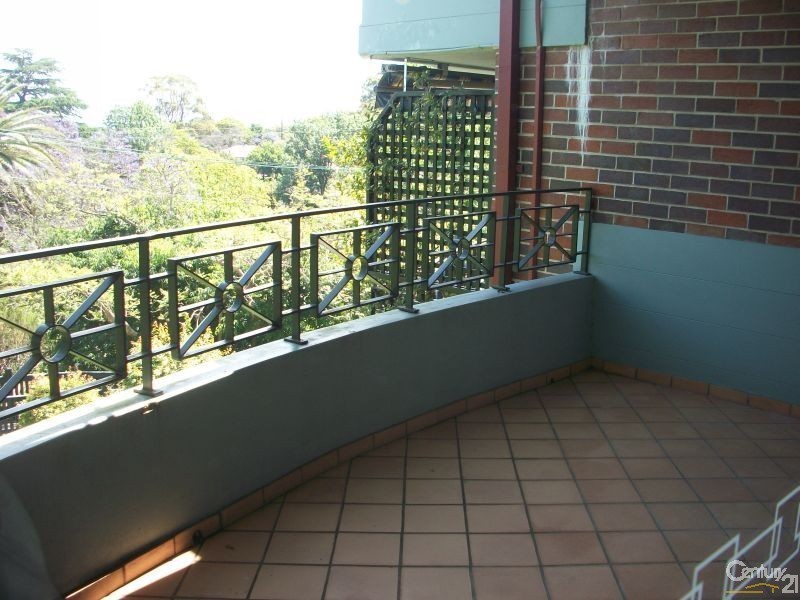 2/5-7 Larkin Street, Roseville NSW 2069