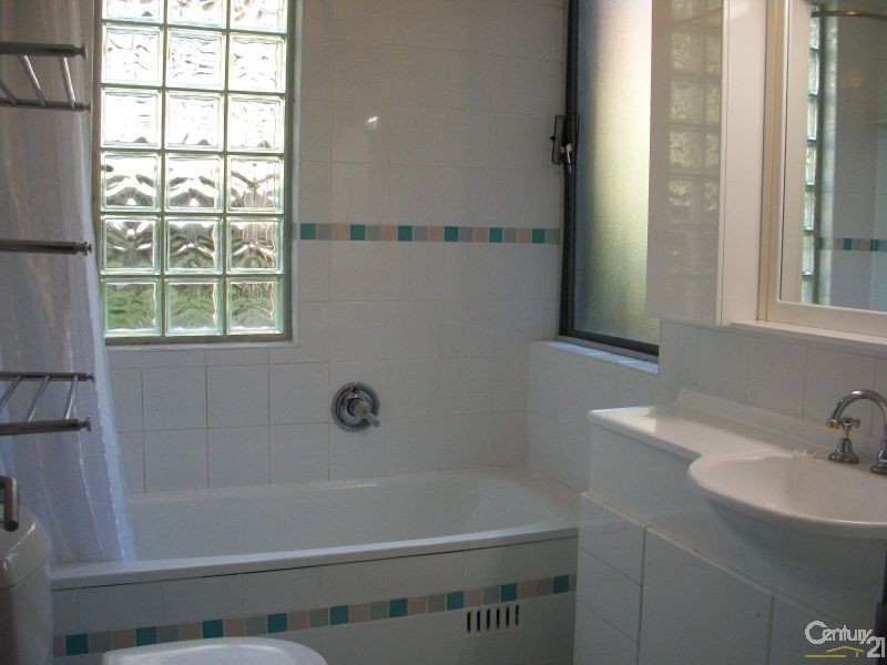 2/5-7 Larkin Street, Roseville NSW 2069