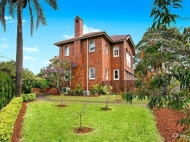 19 Links Ave, Roseville NSW 2069