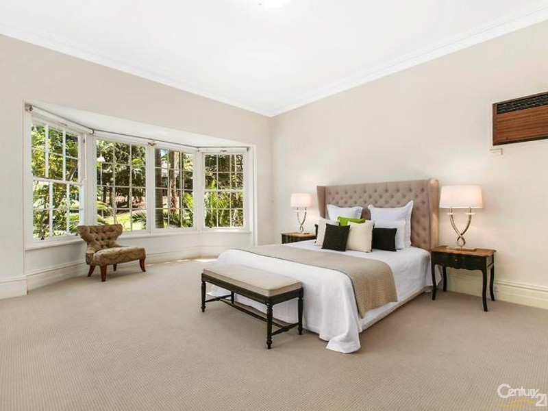 15 Fiddens Wharf Rd, Killara NSW 2071