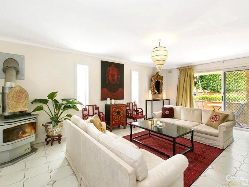 56 Burdekin Cr, St Ives NSW 2075