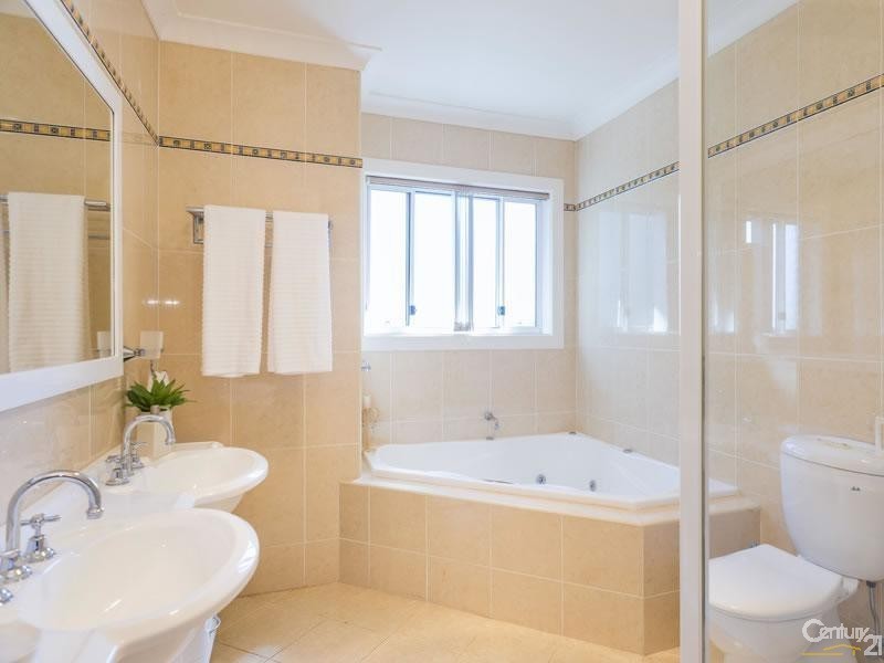 32 Lochville St, Wahroonga NSW 2076