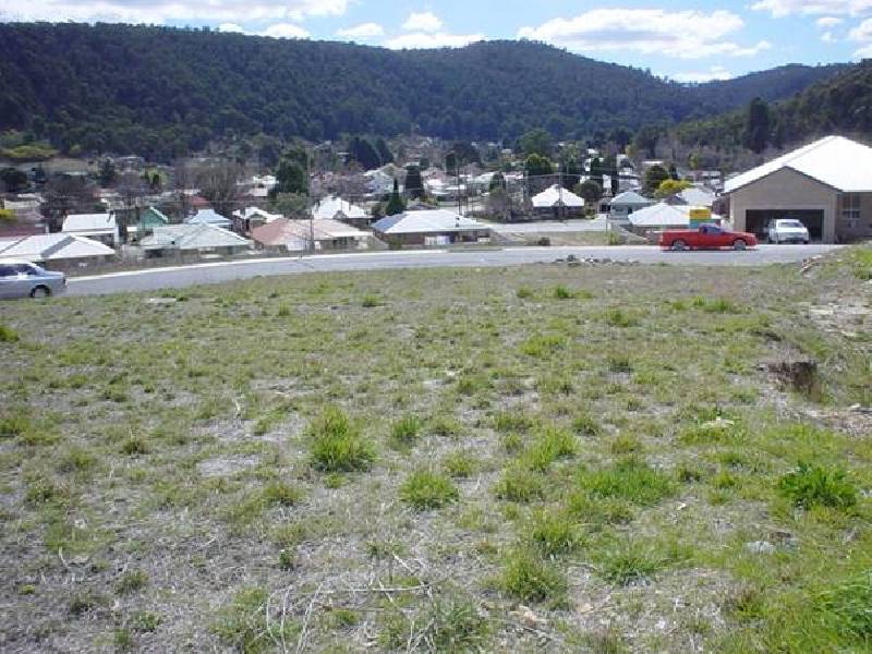 14 Henderson Place, Lithgow NSW 2790
