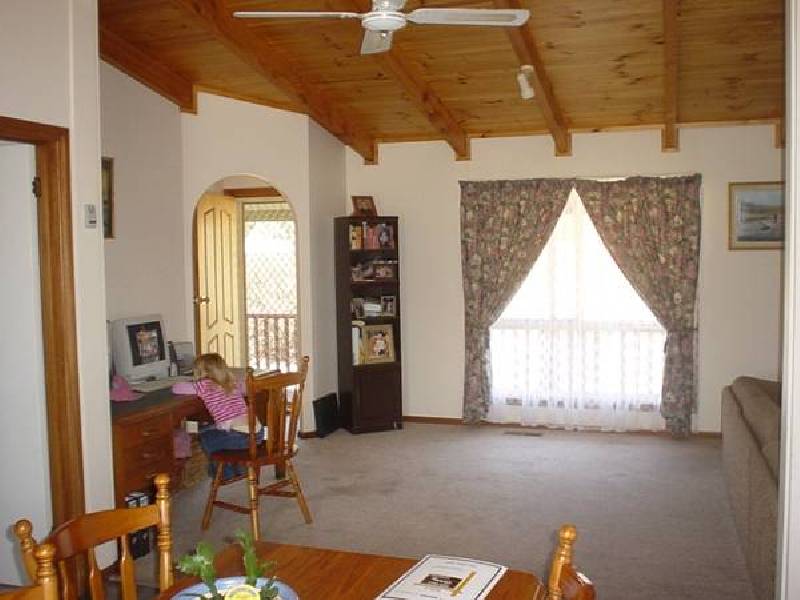 70 Cary Avenue, Wallerawang NSW 2845
