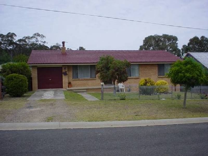 6 Main Street, Portland NSW 2847