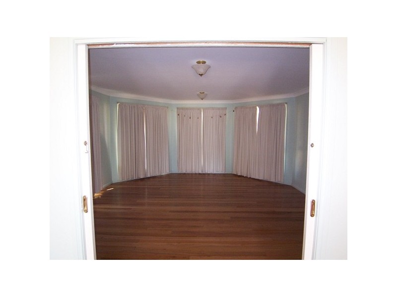 33 Squadron Crescent, Rutherford NSW 2320