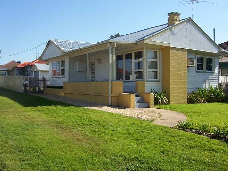 72 South Street, Telarah NSW 2320