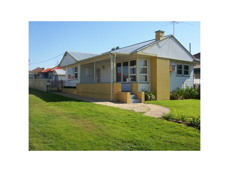 72 South Street, Telarah NSW 2320