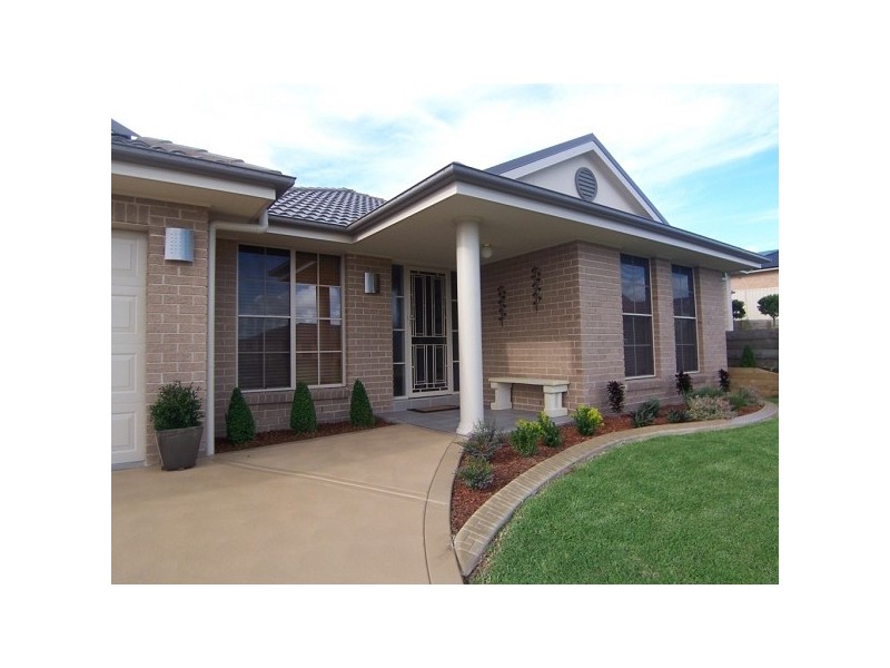 12 Stanley Close, Bolwarra Heights NSW 2320