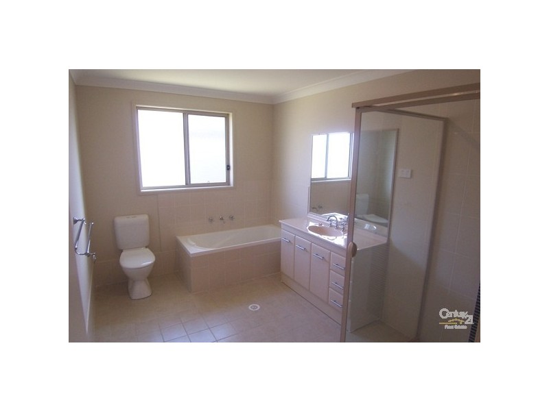 2 Cameron Close, Heddon Greta NSW 2321