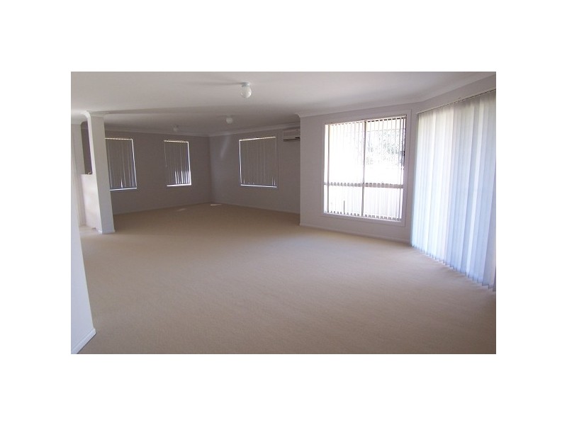 71 Ballydoyle Drive, Ashtonfield NSW 2323