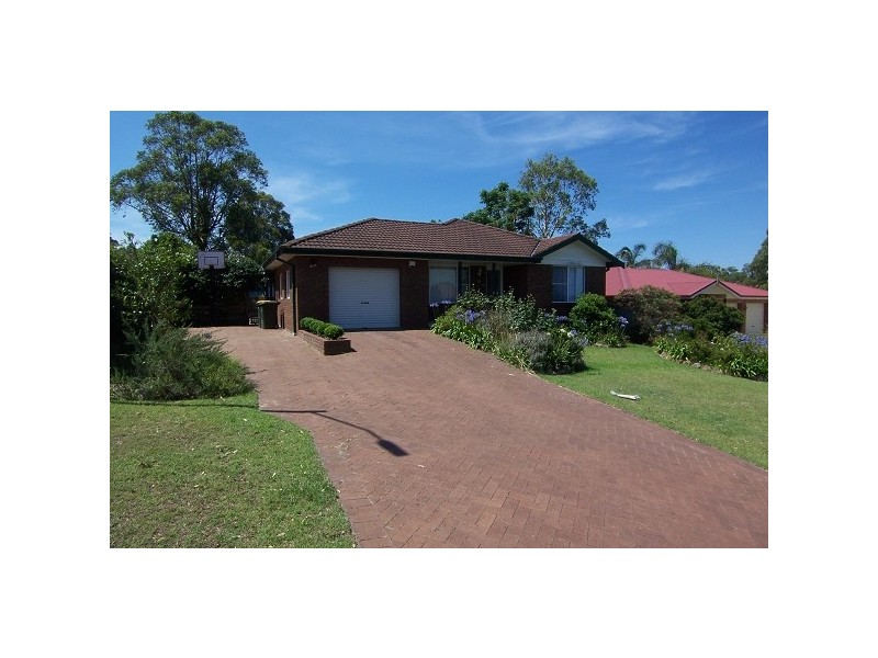 28 Clayton Crescent, Rutherford NSW 2320