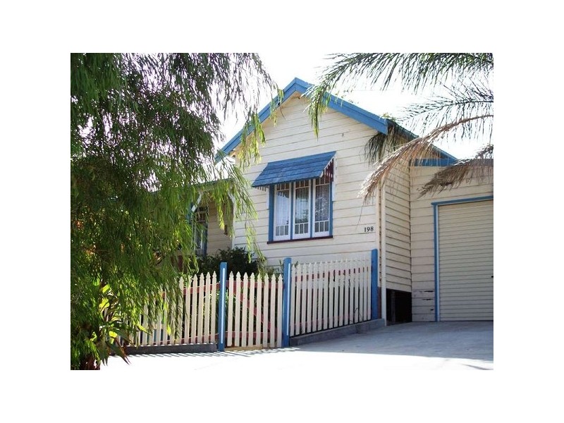 198 George Street, East Maitland NSW 2323