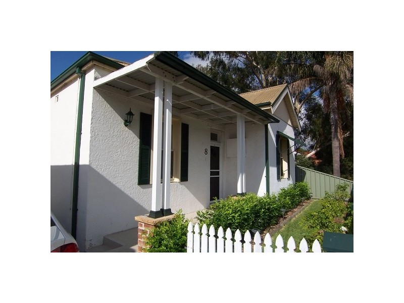 8 William Street, Telarah NSW 2320