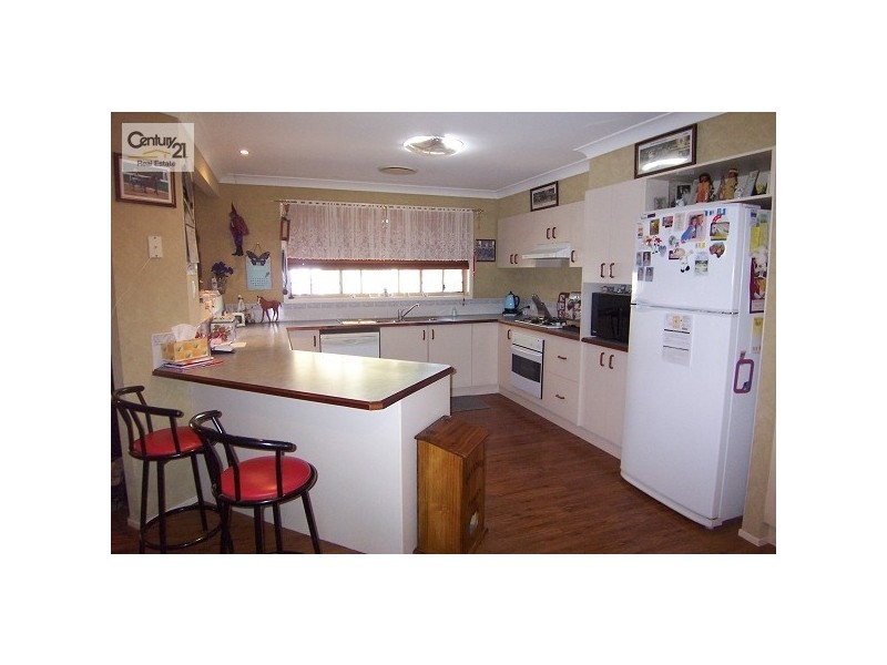 16 Jacaranda Close, Aberglasslyn NSW 2320
