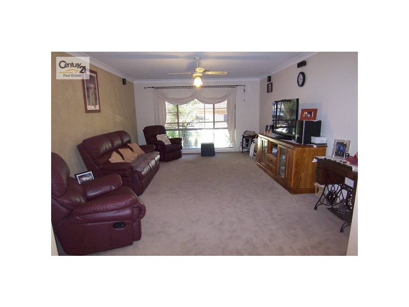 16 Jacaranda Close, Aberglasslyn NSW 2320