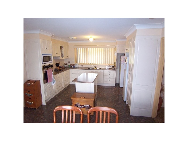 10 Evans Street, Greta NSW 2334
