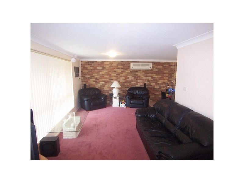 23 Denton Park Drive, Rutherford NSW 2320