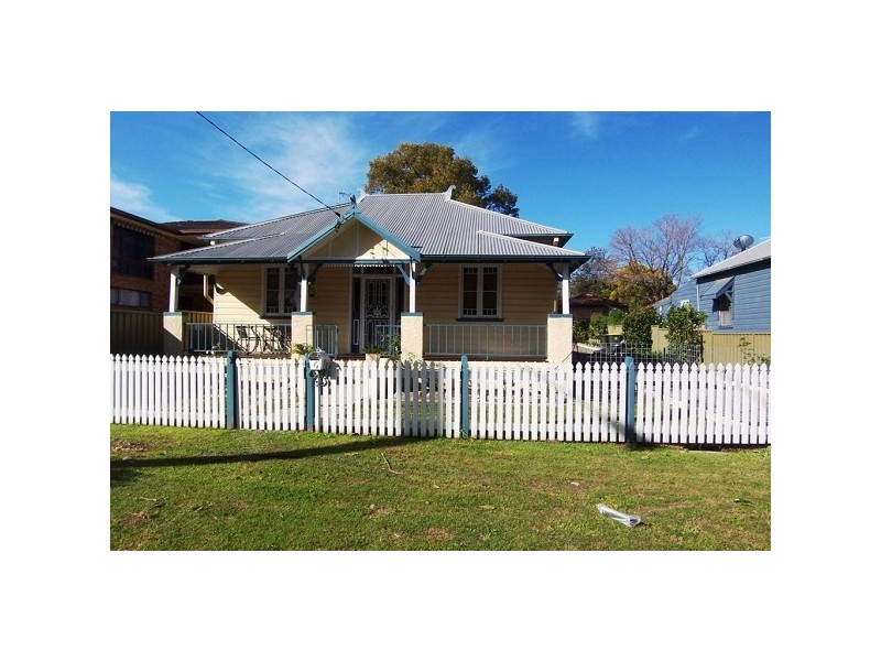 6 William Street, East Maitland NSW 2323