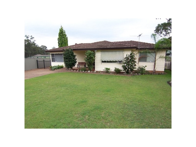 13 Nathan Close, Metford NSW 2323