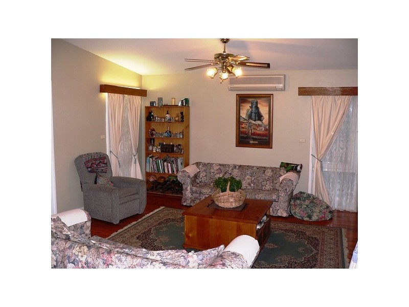 14 Evans Street, Greta NSW 2334