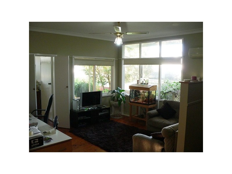 14 Evans Street, Greta NSW 2334