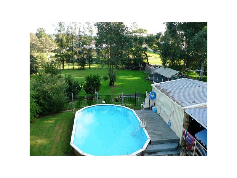 14 Evans Street, Greta NSW 2334