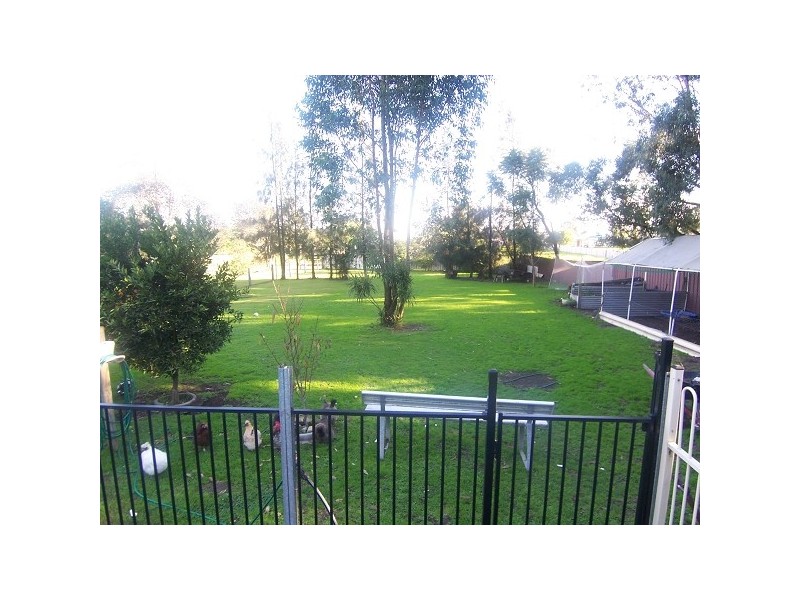 14 Evans Street, Greta NSW 2334