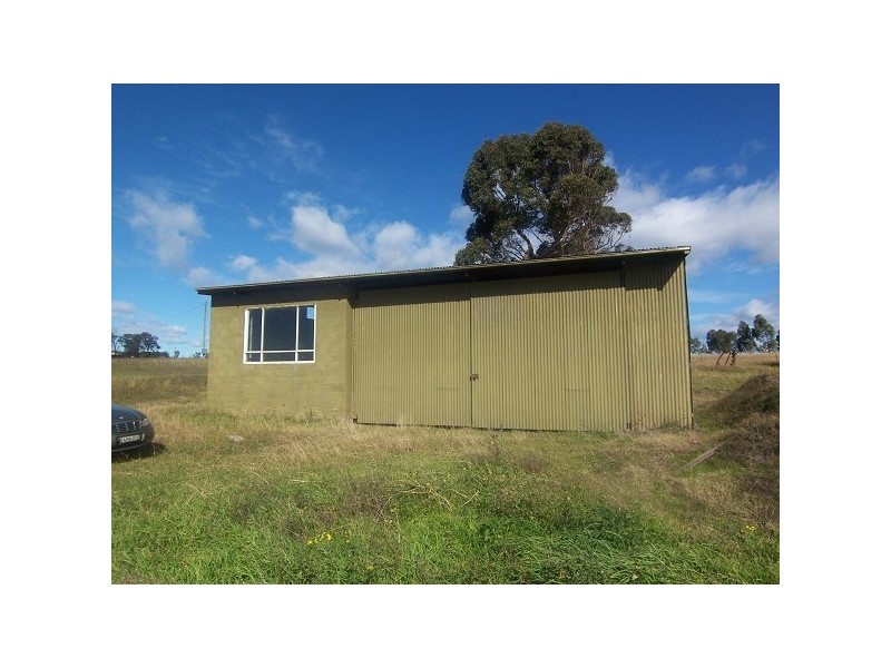 97 Knockfin Road, Luskintyre NSW 2321