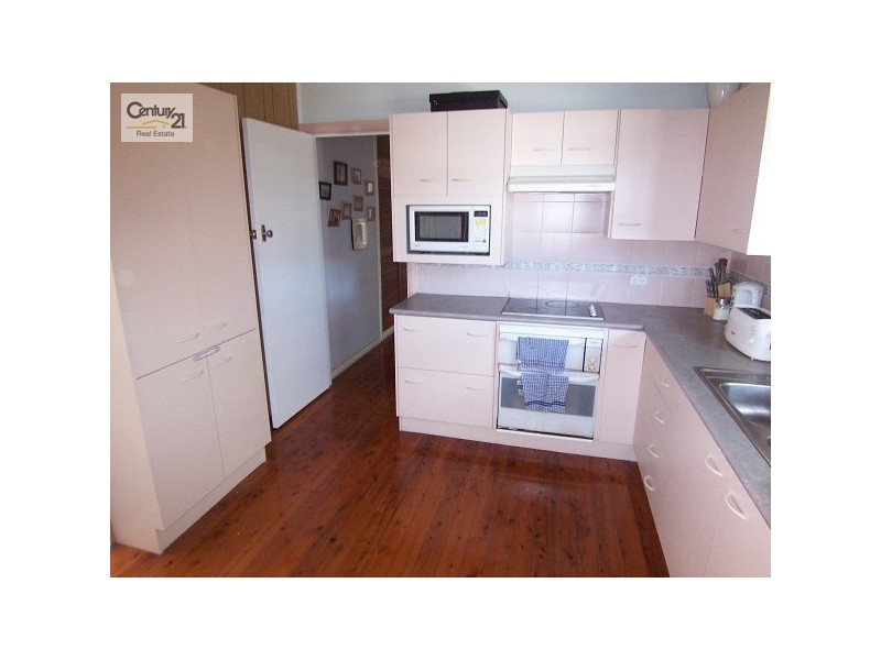 15 Compton Street, Rutherford NSW 2320