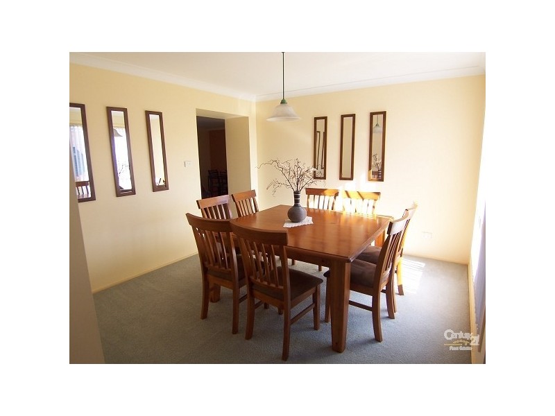 8 Wilton Drive, East Maitland NSW 2323