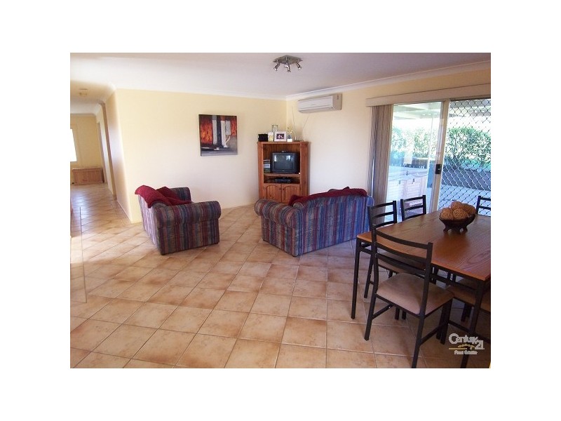 8 Wilton Drive, East Maitland NSW 2323