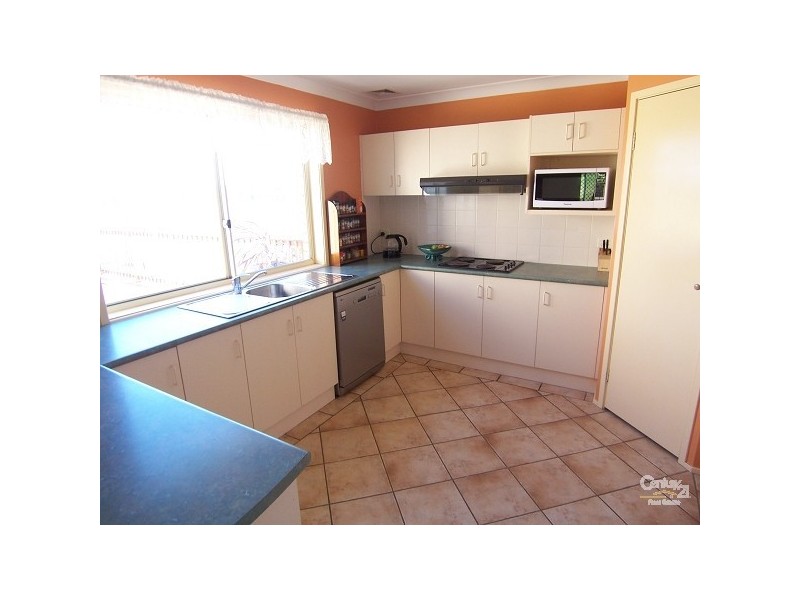 8 Wilton Drive, East Maitland NSW 2323