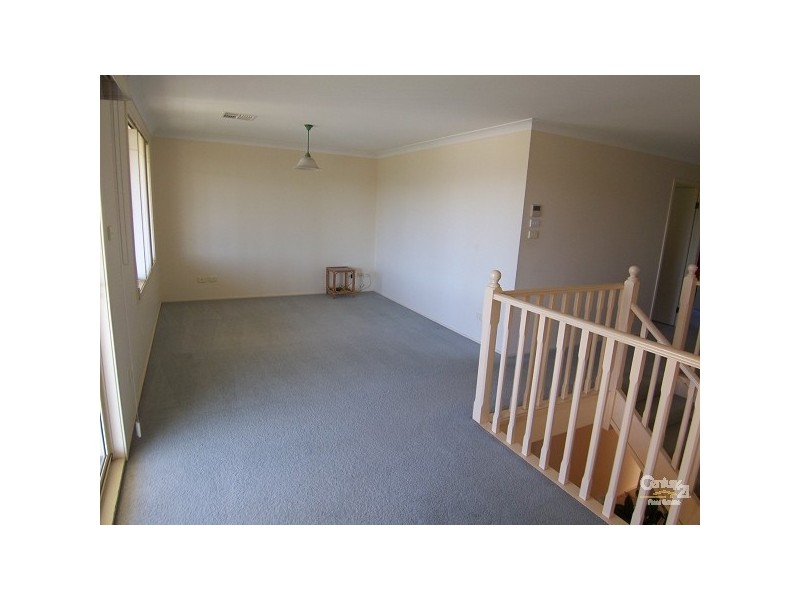 8 Wilton Drive, East Maitland NSW 2323