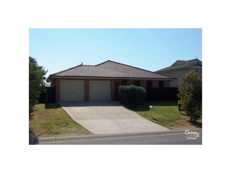 50 Streeton Drive, Metford NSW 2323