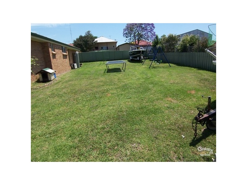 2 Alpine Close, Tenambit NSW 2323