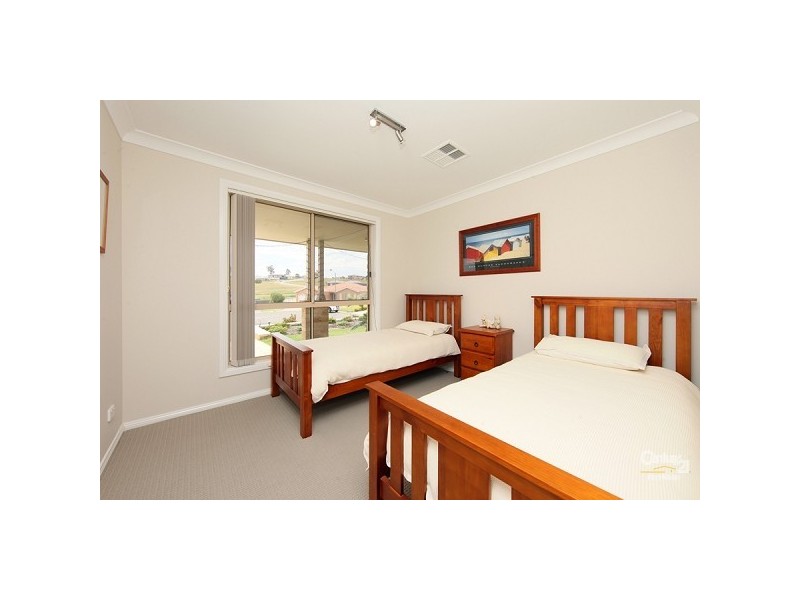 4 Curtis Close, Raworth NSW 2321