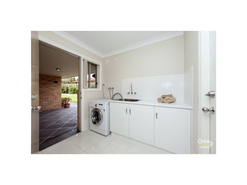 4 Curtis Close, Raworth NSW 2321