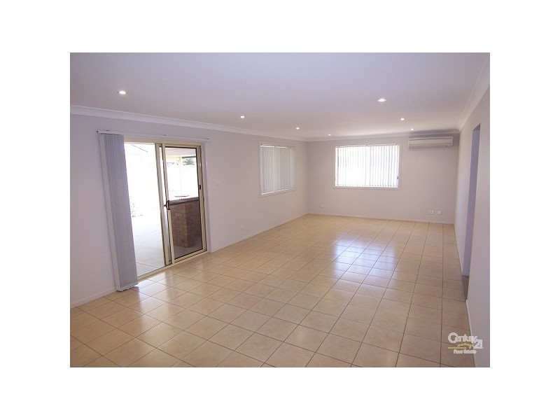 52 Sale Street, Greta NSW 2334