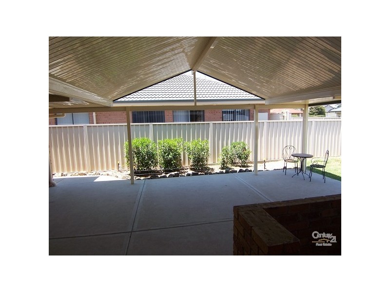 52 Sale Street, Greta NSW 2334
