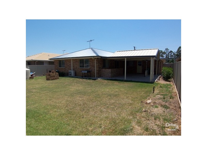 52 Sale Street, Greta NSW 2334